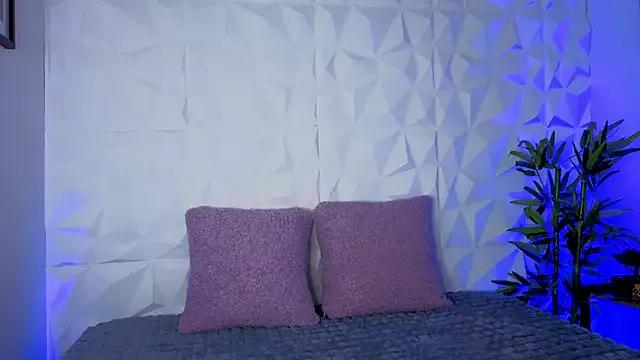 AuroraLanee from StripChat is Freechat