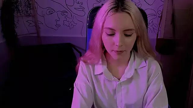 Check out our webcam shows gallery and message on a personal level with our sweet squirt cams hosts, showing off their natural physiques and sex toys.