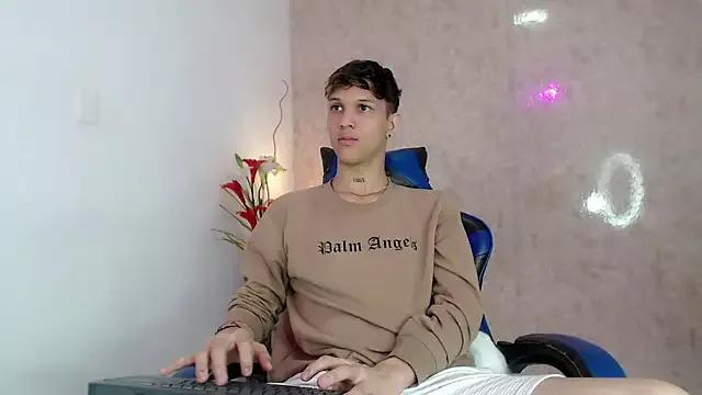 AustinPrice from StripChat is Freechat