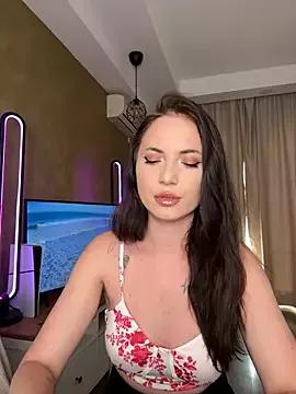 AvaGianna from StripChat is Freechat
