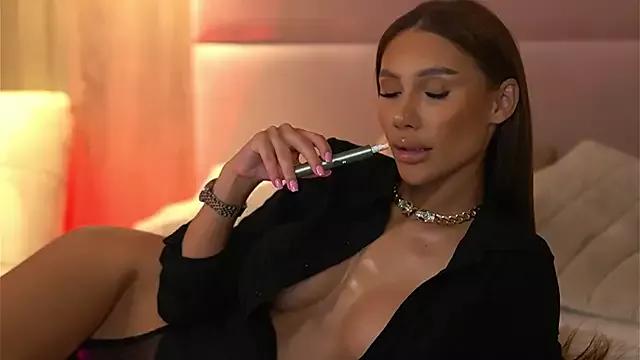 AvaHeath from StripChat