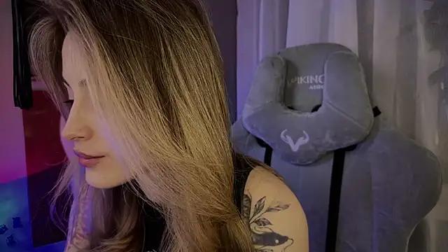 Check out our webcam shows gallery and message on a personal level with our sweet squirt cams hosts, showing off their natural physiques and sex toys.