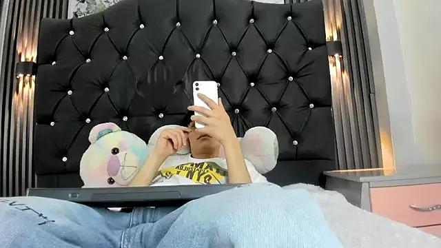 AxelWolfe from StripChat is Freechat
