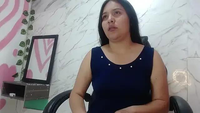 azahara_cameroncm from StripChat is Freechat