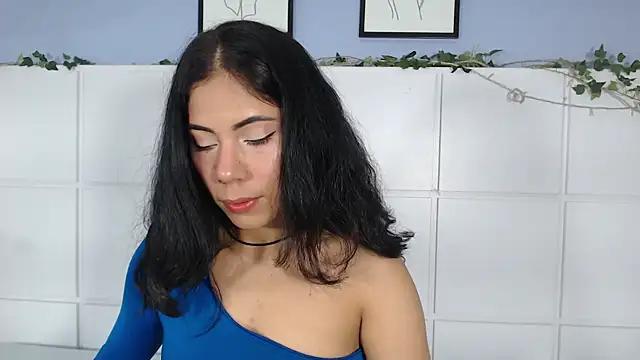 AzulMaverik from StripChat is Freechat