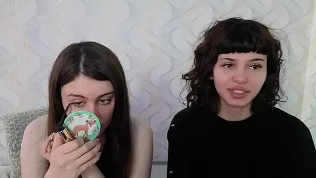 babeneonova from StripChat is Freechat