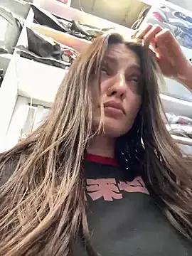 BabeRainbow from StripChat is Freechat