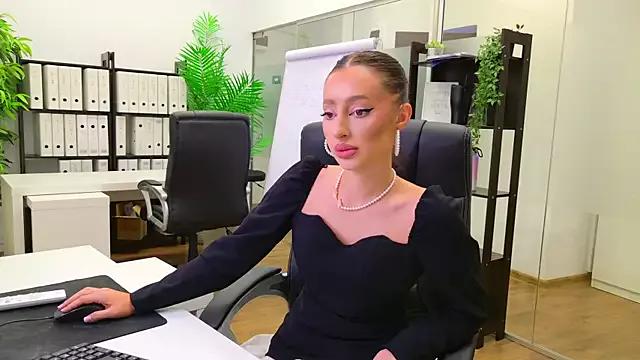 BabesGoesWild from StripChat is Freechat