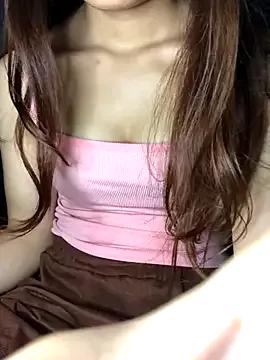 Baby-lan from StripChat is Freechat
