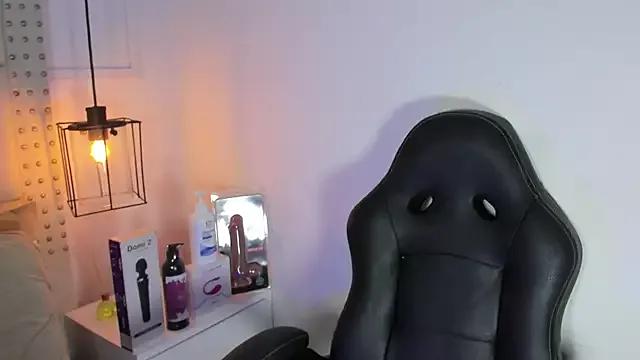 baby_naughty1_ from StripChat is Freechat