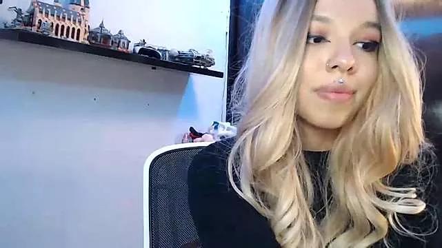 Check out our webcam shows gallery and message on a personal level with our sweet squirt cams hosts, showing off their natural physiques and sex toys.