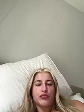 BabyBluexox from StripChat is Freechat