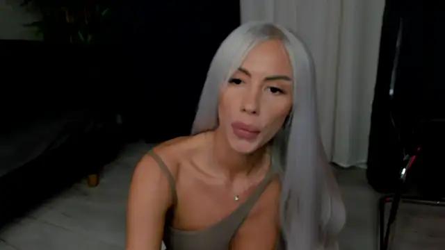 Check out our webcam shows gallery and message on a personal level with our sweet squirt cams hosts, showing off their natural physiques and sex toys.