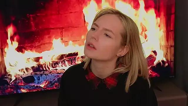 BaileyBernos from StripChat is Freechat