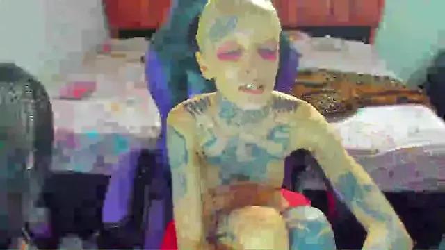 Check out our webcam shows gallery and message on a personal level with our sweet squirt cams hosts, showing off their natural physiques and sex toys.