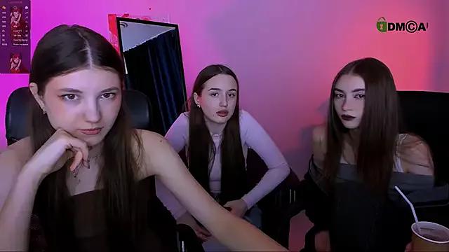 Check out our webcam shows gallery and message on a personal level with our sweet squirt cams hosts, showing off their natural physiques and sex toys.