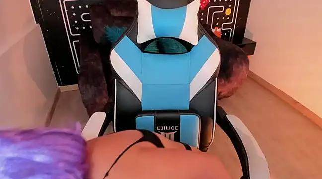 Check out our webcam shows gallery and message on a personal level with our sweet squirt cams hosts, showing off their natural physiques and sex toys.