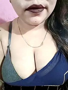 Beautyy38 from StripChat is Freechat