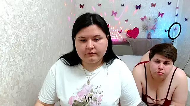 BeckyAndHellen from StripChat is Freechat