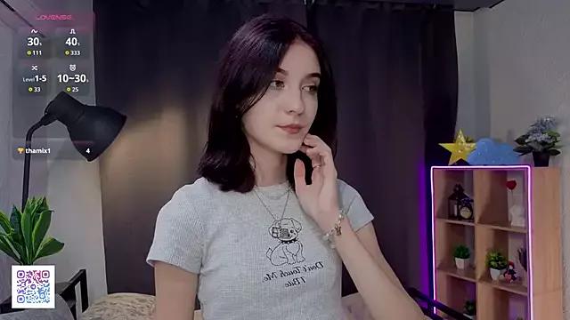 Check out our webcam shows gallery and message on a personal level with our sweet squirt cams hosts, showing off their natural physiques and sex toys.