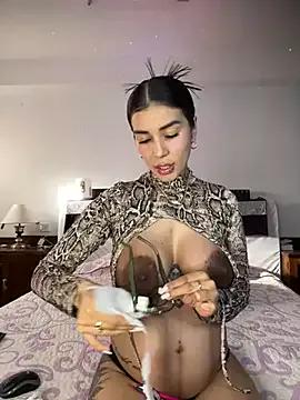 bell_Alice from StripChat is Freechat
