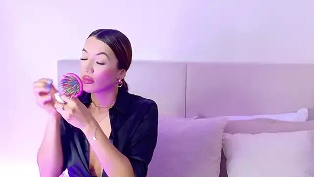 Check out our webcam shows gallery and message on a personal level with our sweet squirt cams hosts, showing off their natural physiques and sex toys.