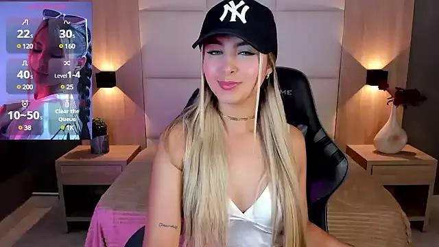 Check out our webcam shows gallery and message on a personal level with our sweet squirt cams hosts, showing off their natural physiques and sex toys.