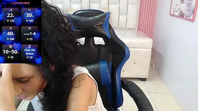 bella_vibess_s from StripChat is Freechat