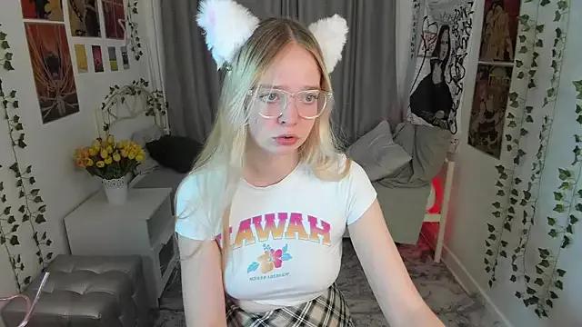 Check out our webcam shows gallery and message on a personal level with our sweet squirt cams hosts, showing off their natural physiques and sex toys.