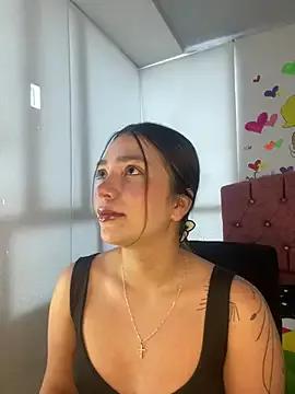 Bellehot_ from StripChat is Freechat