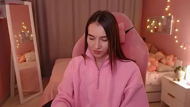 Bellla_Haddid from StripChat is Freechat