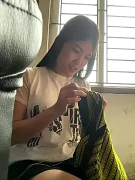 Beolulu from StripChat is Freechat