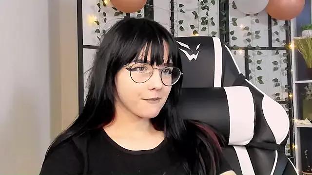 BereniceBattersby from StripChat is Freechat