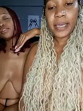 berrylipsX from StripChat is Freechat