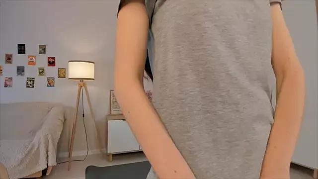 BettyBrowni from StripChat is Freechat