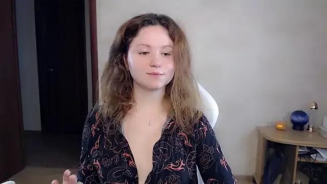 BettyGinger from StripChat is Freechat