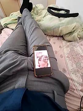 bigdaddyyplays from StripChat is Freechat
