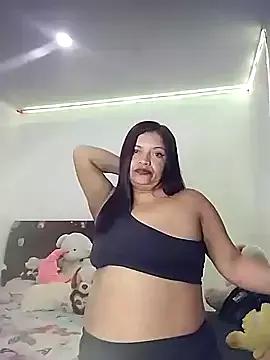 bigmami-squirt from StripChat is Freechat