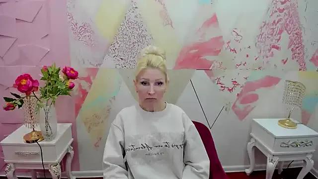 Binitris_candyy from StripChat is Freechat
