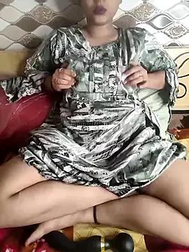 Black_white_couple from StripChat is Freechat