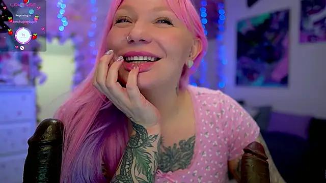 Check out our webcam shows gallery and message on a personal level with our sweet squirt cams hosts, showing off their natural physiques and sex toys.
