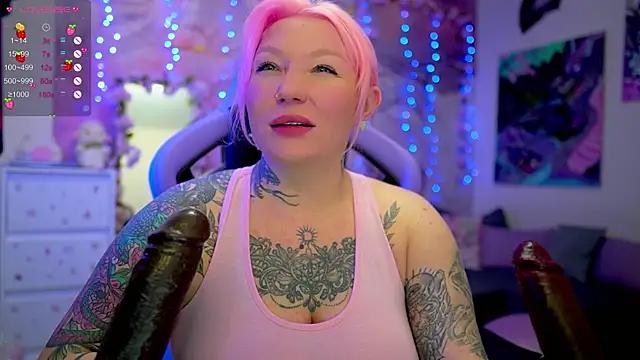 Check out our webcam shows gallery and message on a personal level with our sweet squirt cams hosts, showing off their natural physiques and sex toys.