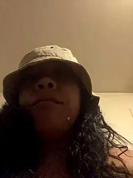 blaszindelight2386 from StripChat is Freechat