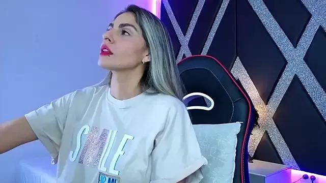 Check out our webcam shows gallery and message on a personal level with our sweet squirt cams hosts, showing off their natural physiques and sex toys.