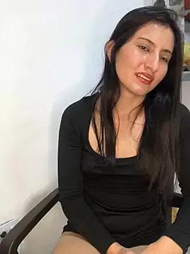 BLOOM30 from StripChat is Freechat