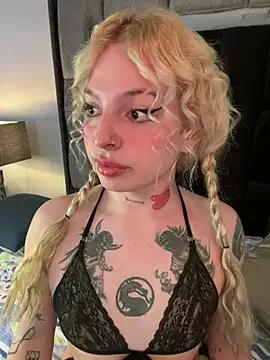 Bonnie_vega from StripChat is Freechat