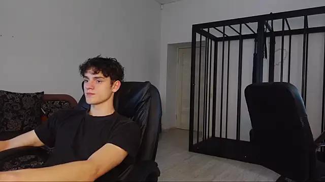 Brad_Holloway from StripChat is Freechat