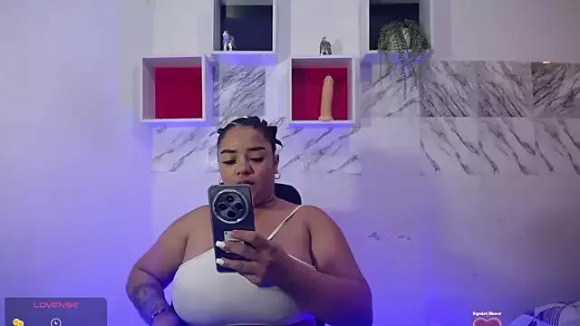 Brithany_Selena from StripChat is Freechat
