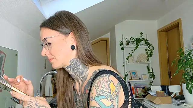 Check out our webcam shows gallery and message on a personal level with our sweet squirt cams hosts, showing off their natural physiques and sex toys.