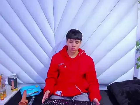 Check out our webcam shows gallery and message on a personal level with our sweet squirt cams hosts, showing off their natural physiques and sex toys.